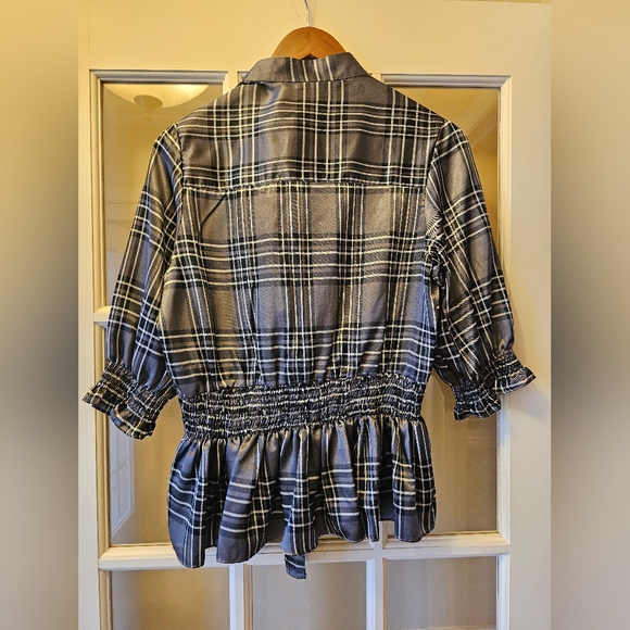 Silky blouse - Picture 2 of 8